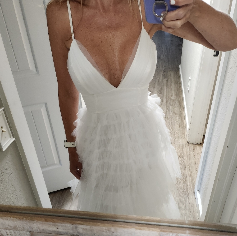 Mable White Tulle Gown - Picture 5 of 5